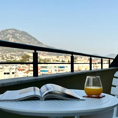 Qoople Excellence B55 Designer Duplex By The Sea Apartment