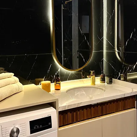 Qoople Excellence B55 Designer Duplex By The Sea *