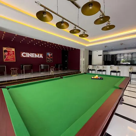 Qoople Excellence B55 Designer Duplex By The Sea Apartment