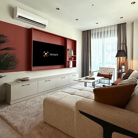 Qoople Excellence B55 Designer Duplex By The Sea Apartment